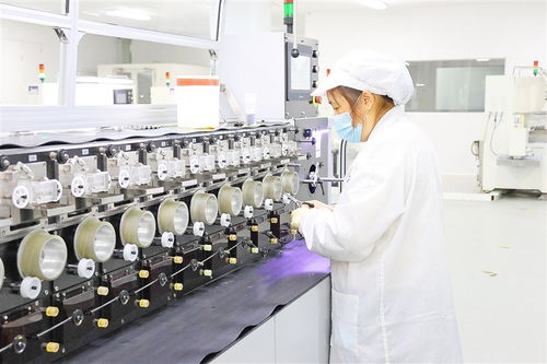 破壁創(chuàng)新 高校新材料研發(fā)賦能遂寧企業(yè)，上萬次實驗鑄就自主技術(shù)高地